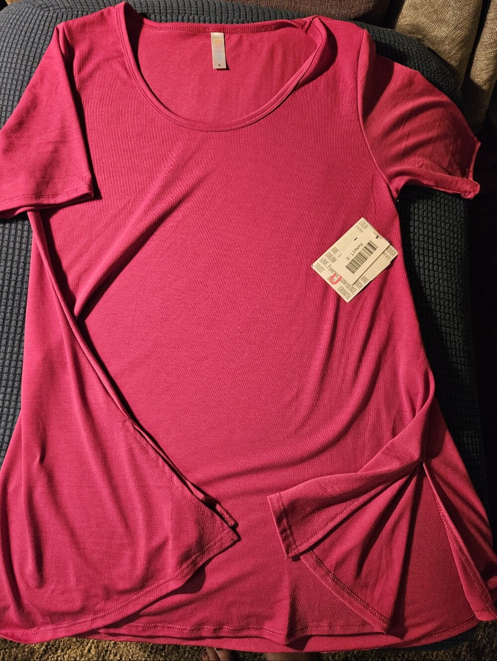 Lularoe Perfect T Top Tunic Shirt Tee Solid Pink Split Hem  Size Small NWT